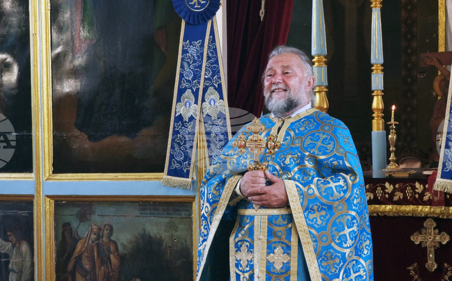 Ямбол - храм „Света Троица“ - литургия