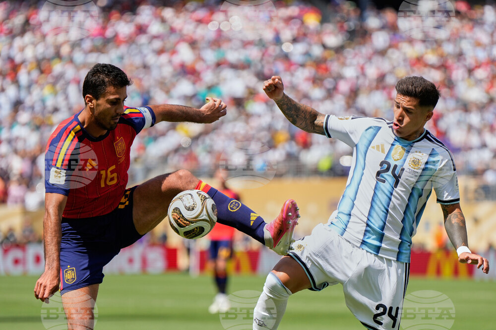 APTOPIX Argentina Spain WCup Soccer