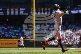 Giants Mariners Baseball