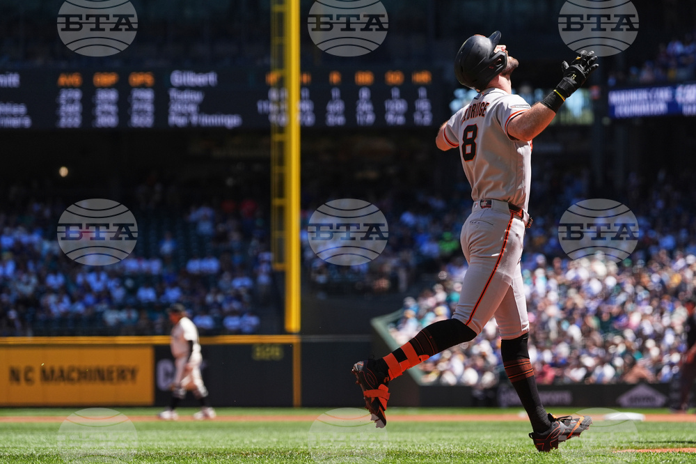 Giants Mariners Baseball