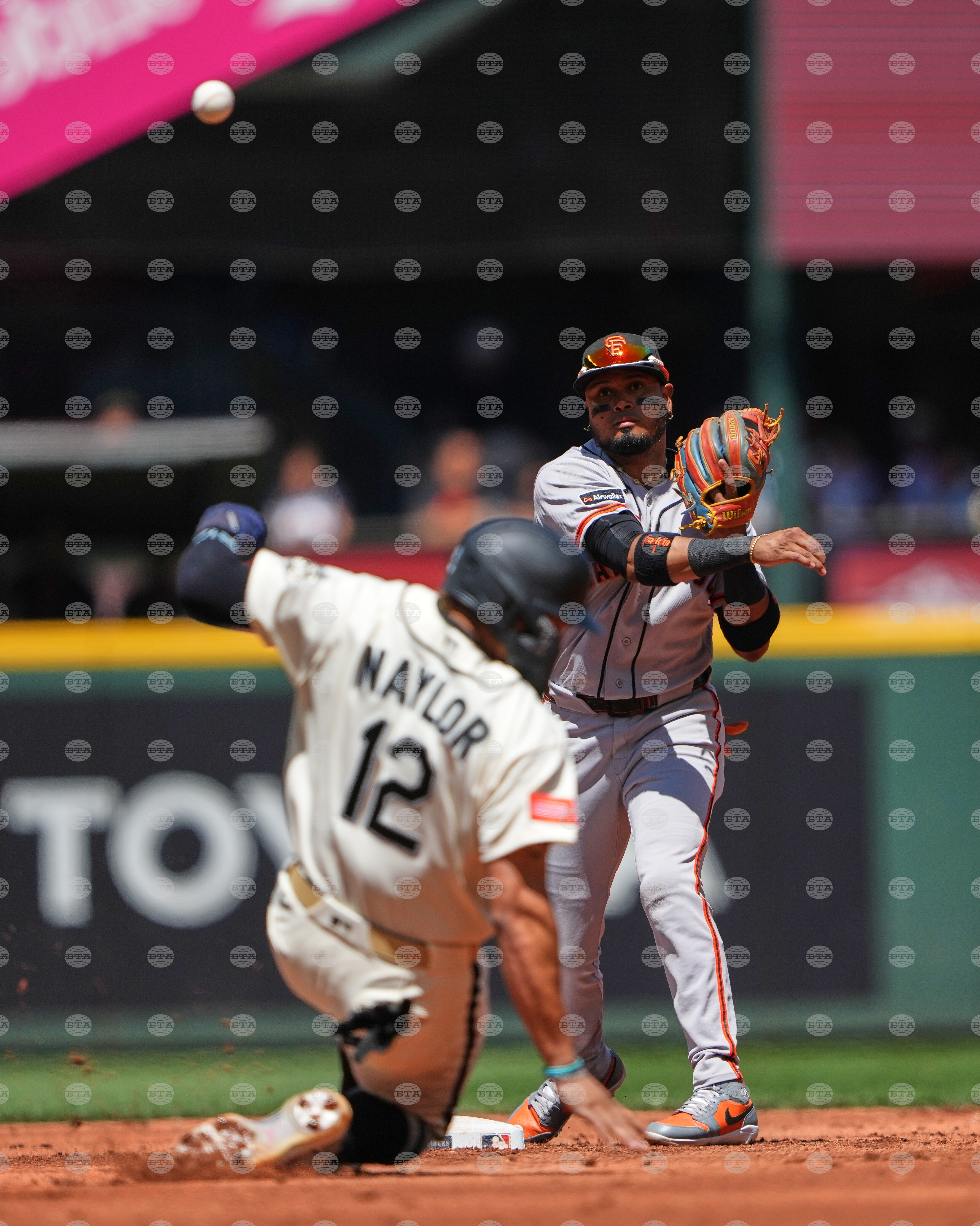 Giants Mariners Baseball