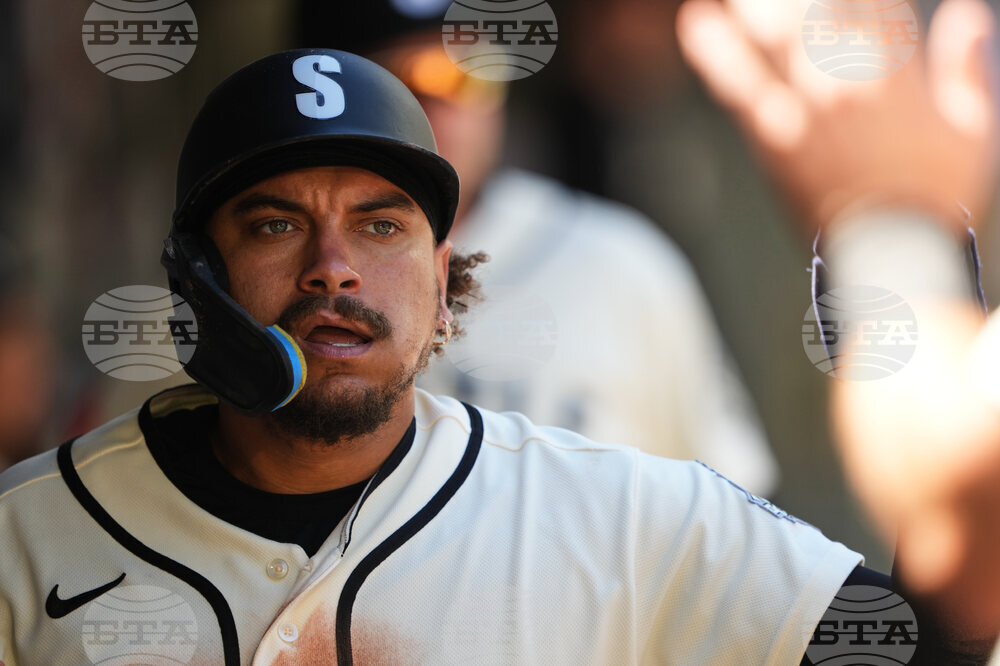 Giants Mariners Baseball
