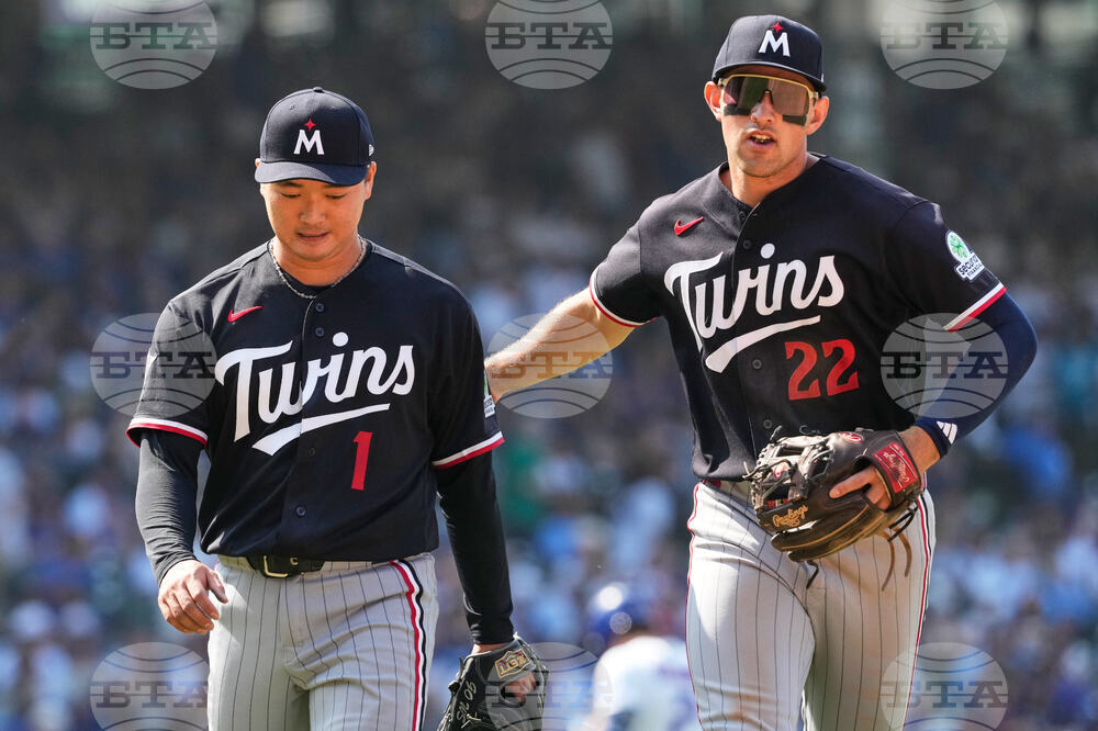 Twins Cubs Baseball