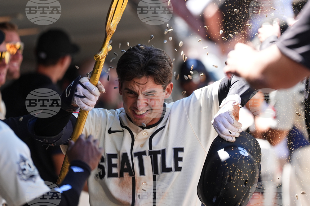 Giants Mariners Baseball