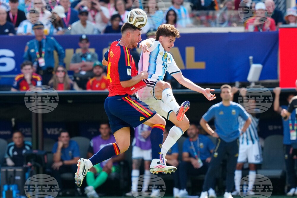 CORRECTION Argentina Spain WCup Soccer