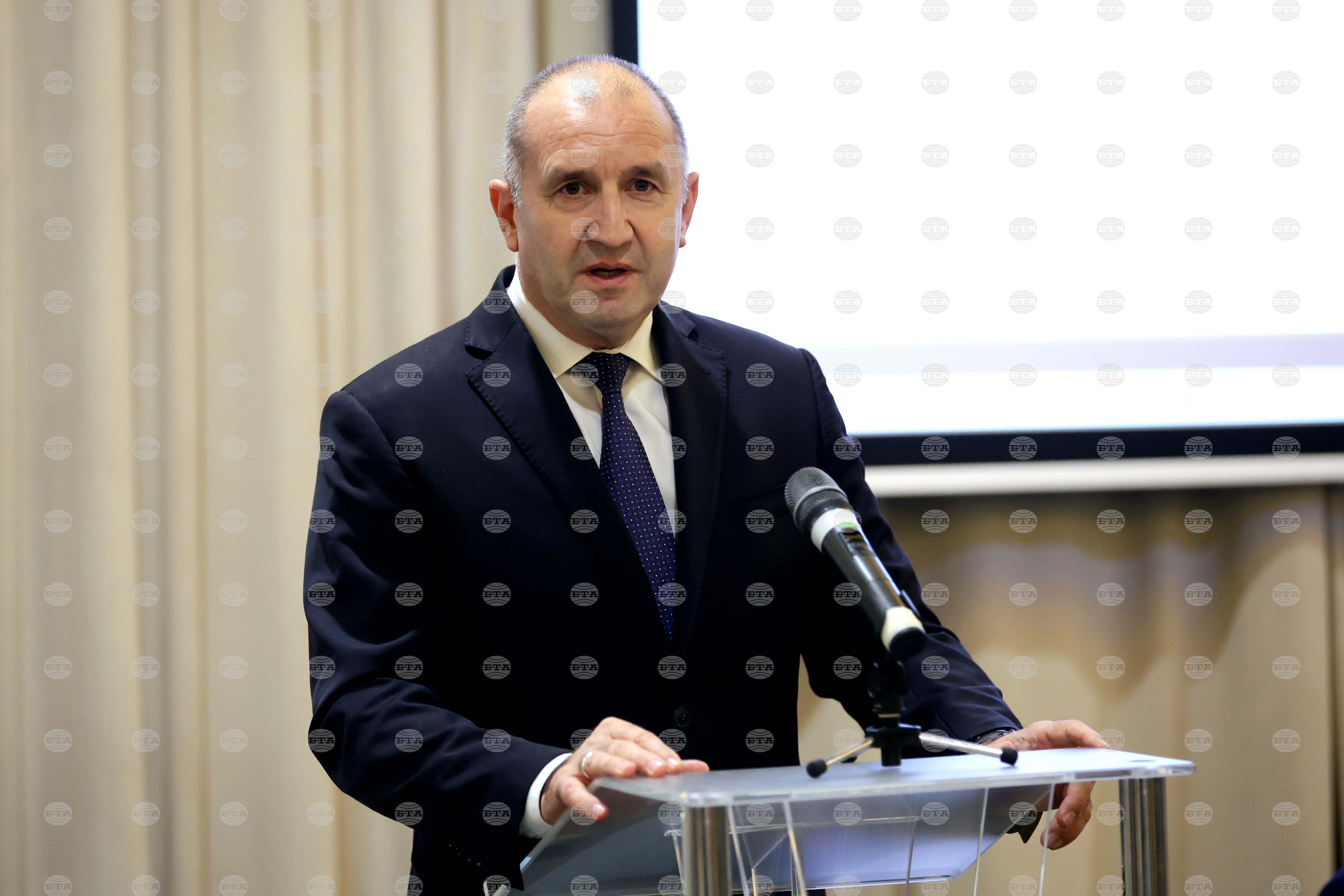 Bulgaria bkk 7219 2026 world news from bulgaria balgarianovinite. Com in the current complex geopolitical and regional environment, bulgarian diplomacy is called... Pm radev calls for clear vision, consensus on bulgaria's foreign policy priorities 2026 българия новините balgarianovinite. Com 2026-07-20 06:58:00 bulgaria pm radev calls for clear vision, consensus on bulgaria's foreign policy priorities 2026 investigative journalism and investigative reporting news agency burgas bulgaria