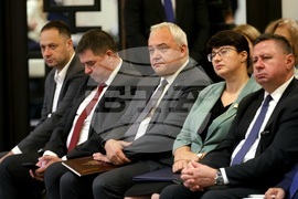 Хотел „Интерконтинентал“ - посланици - годишна конференция