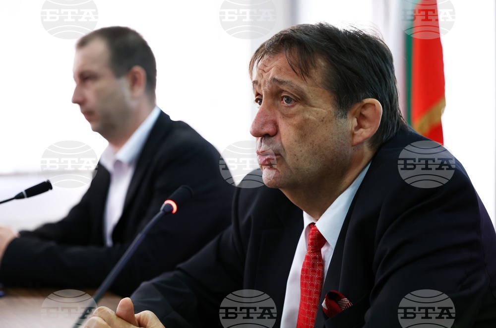 Regional Minister Vows Tighter Oversight of Road Repair Contracts