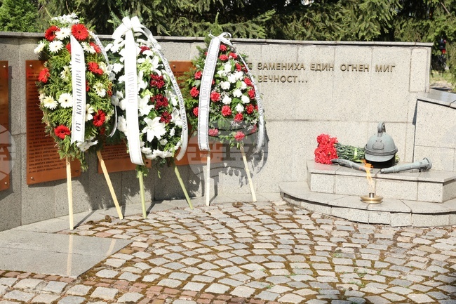 Служителите на Главна дирекция „Пожарна безопасност и защита на населението“ отбелязват своя професионален празник 