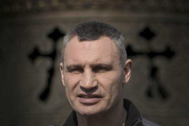 Посещението на британския премиер в Киев показва кои са истинските приятели на Украйна, заявиха кметът на украинската столица и брат му