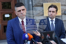 Демократична България - летище „Безмер“ - изявление