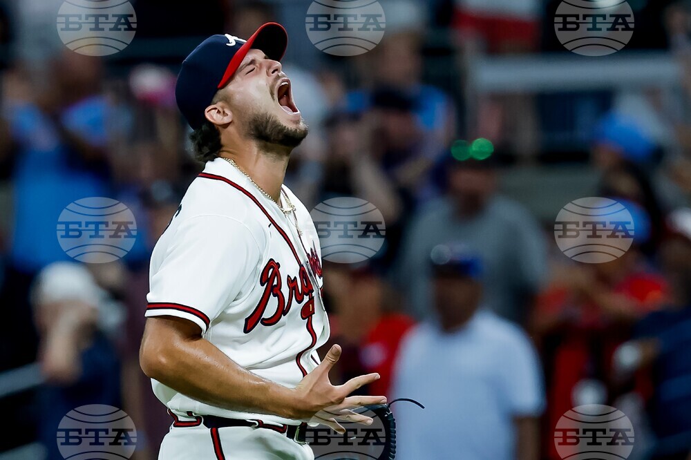 Padres Braves Baseball