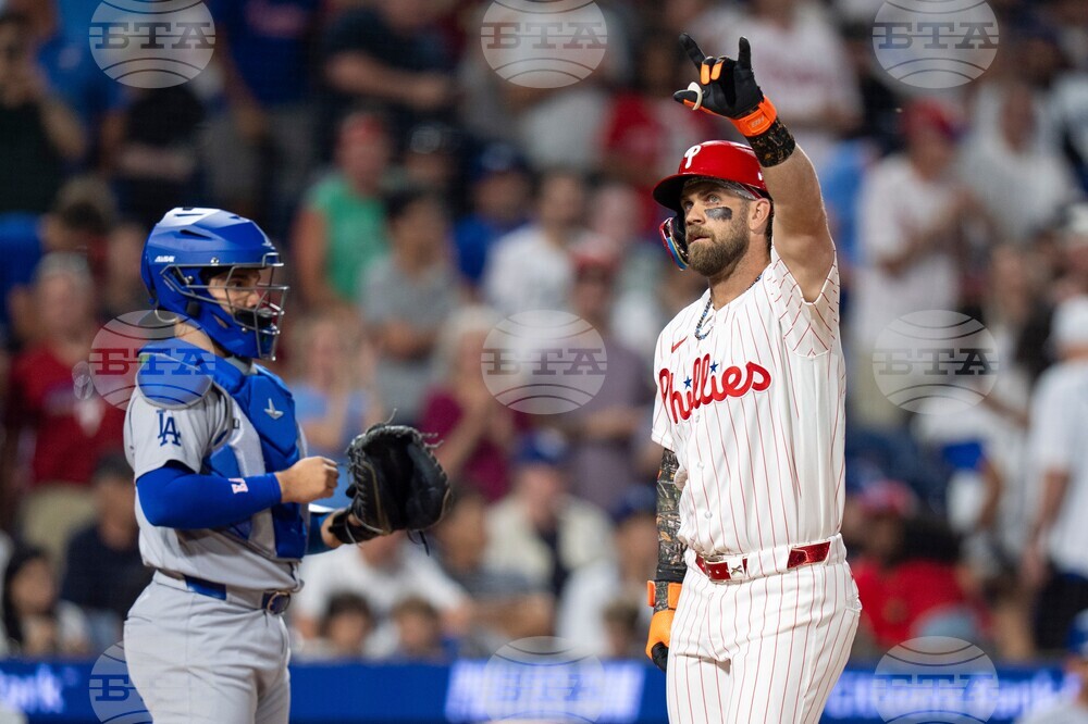 Dodgers Phillies Baseball