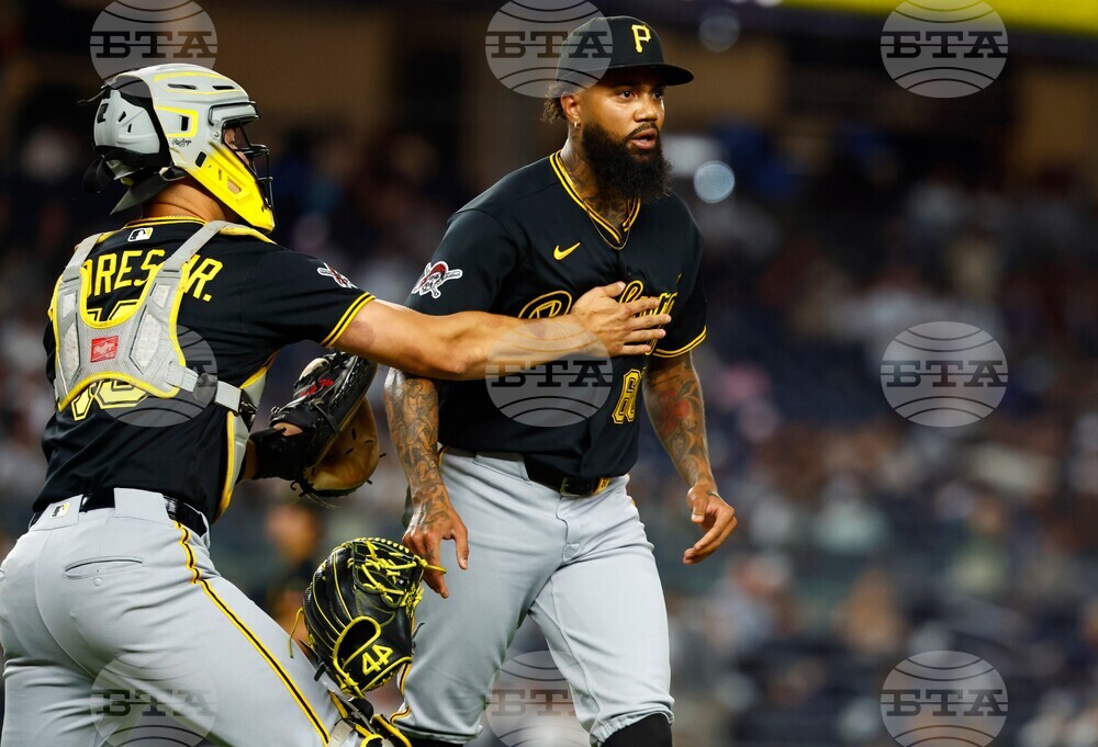 Pirates Yankees Baseball