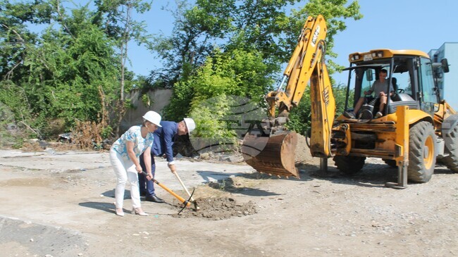 Започна благоустрояване на междублокови пространства в свиленградския квартал "Изгрев" на стойност 1,123 млн. евро