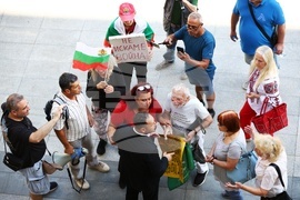 Народно събрание - самолети - протест