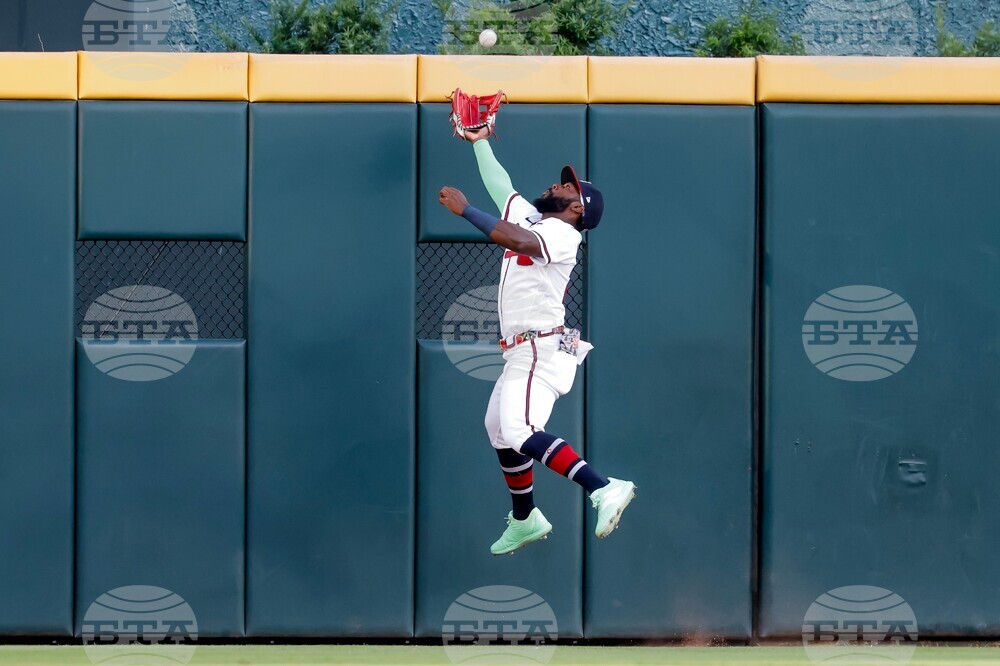 Padres Braves Baseball