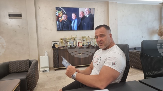 "Трябва да работим за една кауза. Ако можем да си помогнем – добре. Ако не - поне да не си пречим", призова Иван Пашов