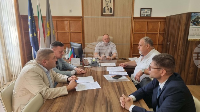 Представители на институции от Плевен настояват за наложителен ремонт на галерията Дарение „Колекция Светлин Русев“ в писмо до министъра на културата