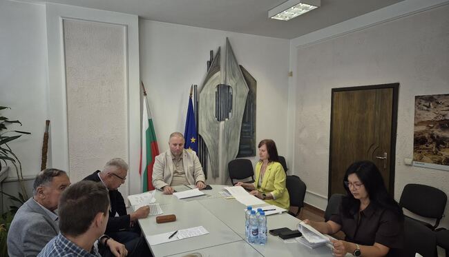 Учени от пет университета представиха пред областния управител на Стара Загора иновативна визия за "Марица-изток"