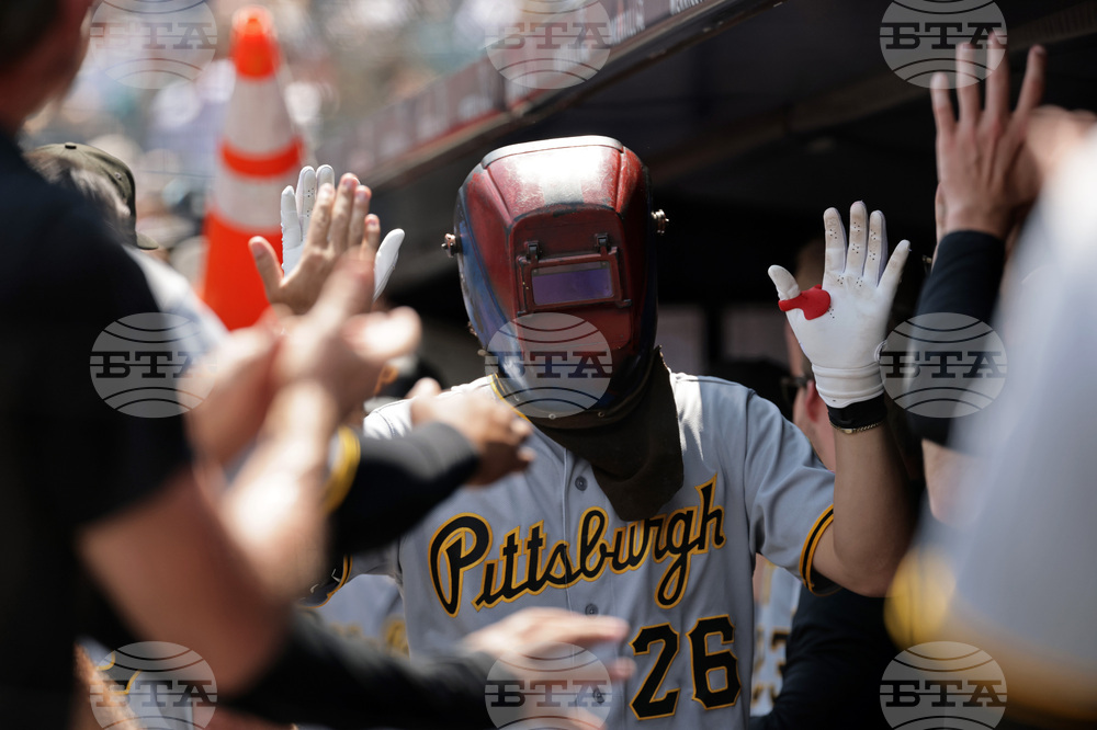 Pirates Yankees Baseball