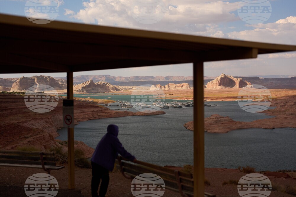 APTOPIX Climate Lake Powell Marina Changes
