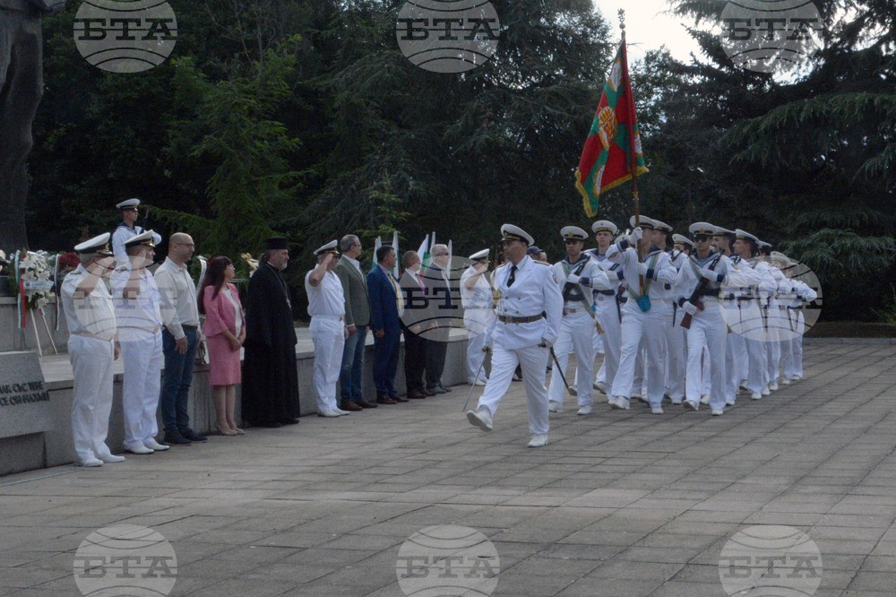 Варна - Военноморско училище - Никола Вапцаров - гибел - отбелязване