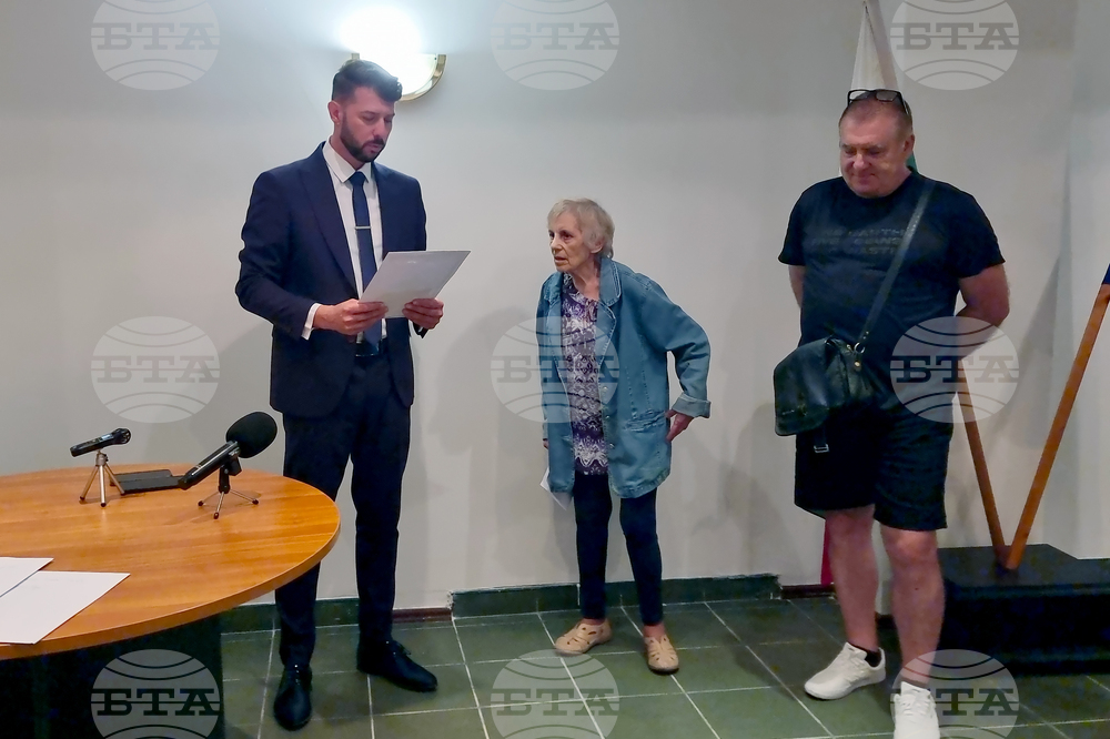 Добрич - прокуратура - възстановяване на пари