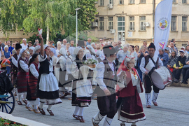 Разград - Панаир на киселото мляко - открита сцена - дефиле