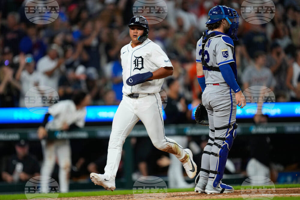 Royals Tigers Baseball