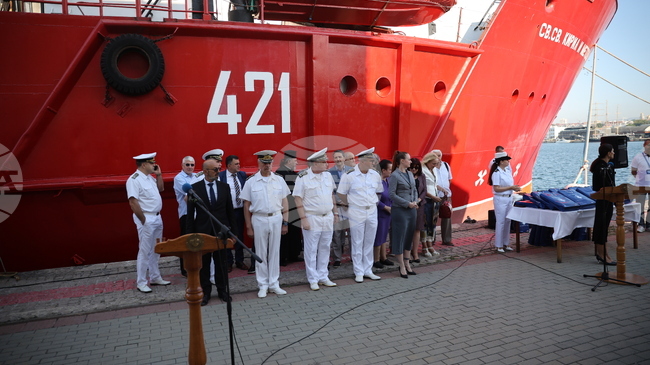 President, PM, Defence Minister Congratulate Sv. Sv. Kiril i Metodii Ship on 5th Anniversary