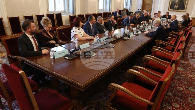 Здравната комисия прие на първо гласуване промени в Закона за защита от вредното въздействие на химичните вещества и смеси