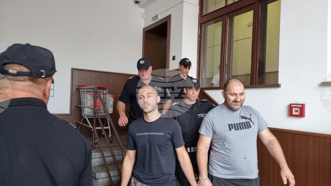 Окръжният съд в Пловдив остави в ареста баща и син, обвинени в наркоразпространение и отглеждане на марихуана