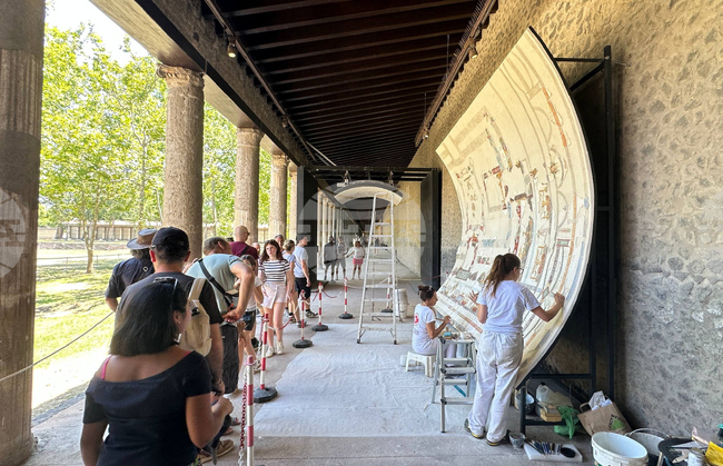 Italy Pompeii Frescoes