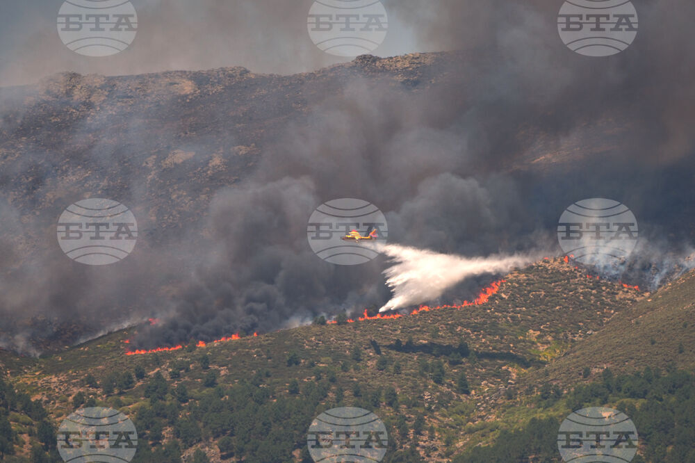 APTOPIX Spain Europe Wildfires