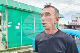 Село Сенокос - изложение на ретроавтомобили - колекция на Пламен Стоянов