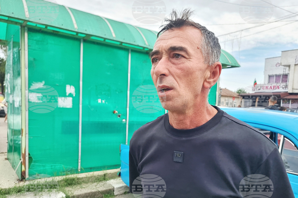 Село Сенокос - изложение на ретроавтомобили - колекция на Пламен Стоянов