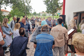 Село Меден кладенец - обновена църква