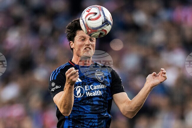 MLS Galaxy Earthquakes Soccer