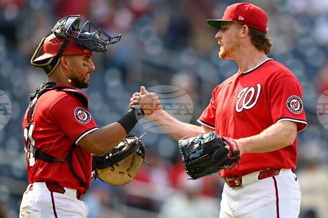 CORRECTION Diamondbacks Nationals Baseball