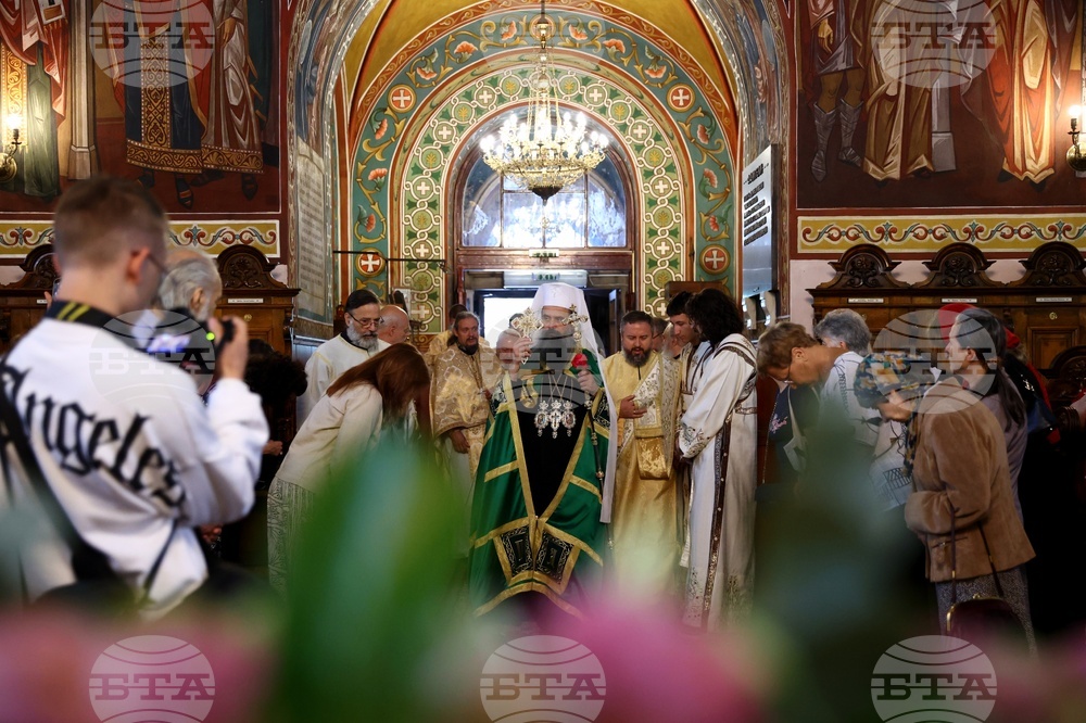Храм "Св. Седмочисленици" - патриарх Даниил - литургия