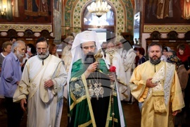 Храм "Св. Седмочисленици" - патриарх Даниил - литургия