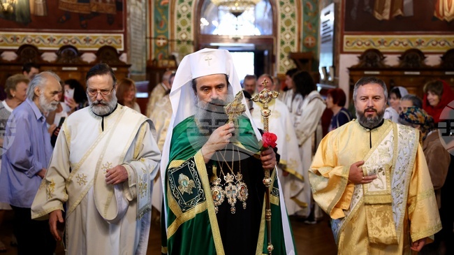 Просвещението на народа ни е неразривно свързано с вярата, каза патриарх Даниил