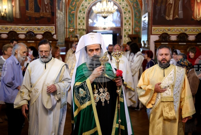 Просвещението на народа ни е неразривно свързано с вярата, каза патриарх Даниил