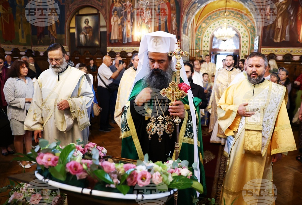 Храм "Св. Седмочисленици" - патриарх Даниил - литургия