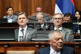 Сърбия -  парламент - заседание - вот на недоверие