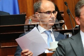 Сърбия -  парламент - заседание - вот на недоверие