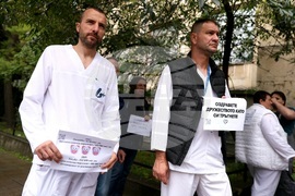 Национален център по заразни и паразитни болести „Бул Био - НЦЗПБ“ - служители - протест