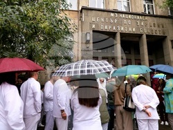 Национален център по заразни и паразитни болести „Бул Био - НЦЗПБ“ - служители - протест