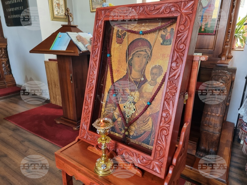 Добрич - храм „Св. Климент Охридски“ - литургия